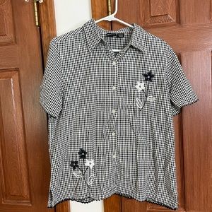 Gingham embroidered blouse